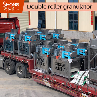 ماشین دانه دار دو رولر کود با ظرفیت 1-4 تن در ساعت و مواد فولاد کربن برای تولید کود ترکیبی 2-5٪ رطوبت